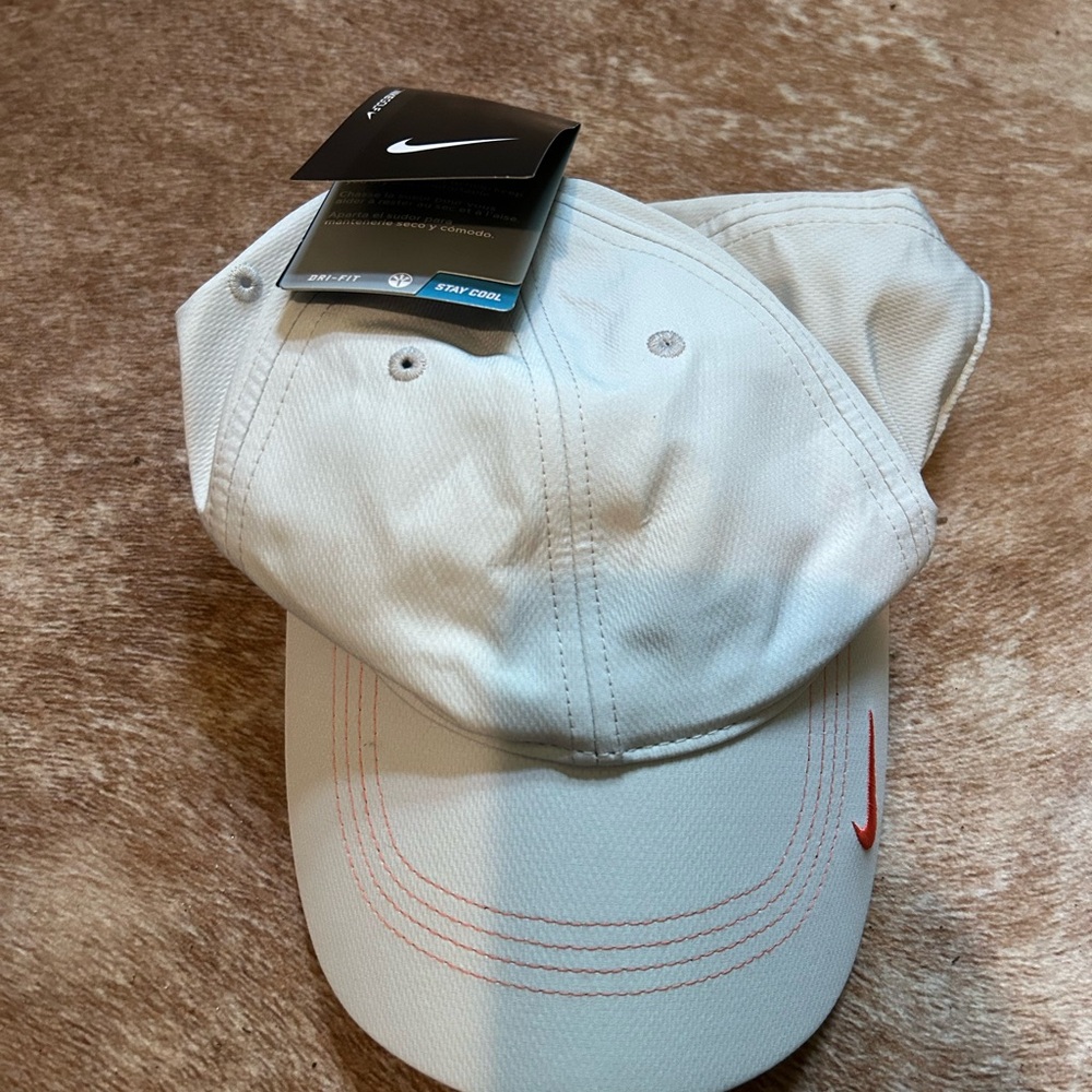 Nike Golf Hat White Orange New With Tags Stay Cool Dri Fit Unisex Stretch